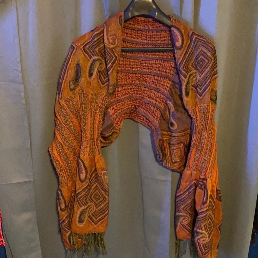 Over the shoulder wrap